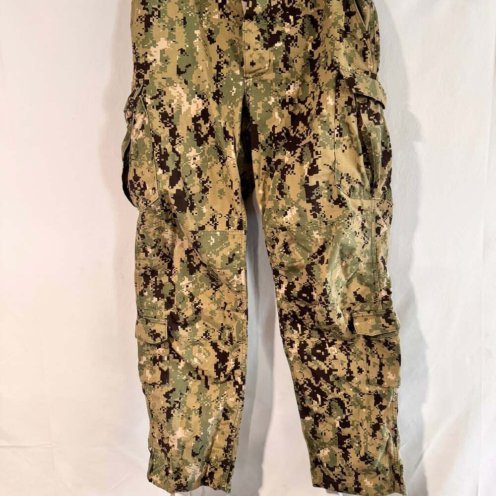 US Navy NWU Type III AOR2 Cold Weather Gore Tex Pants - Desert Camo
